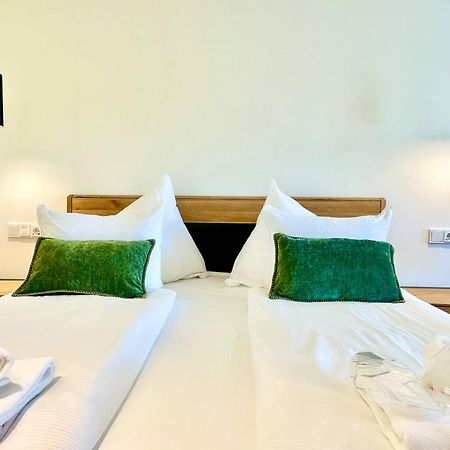 Das Alpenzeit Appartement Mit Just Private Terrasse (Adults Only) บาดเอาส์ซี ภายนอก รูปภาพ