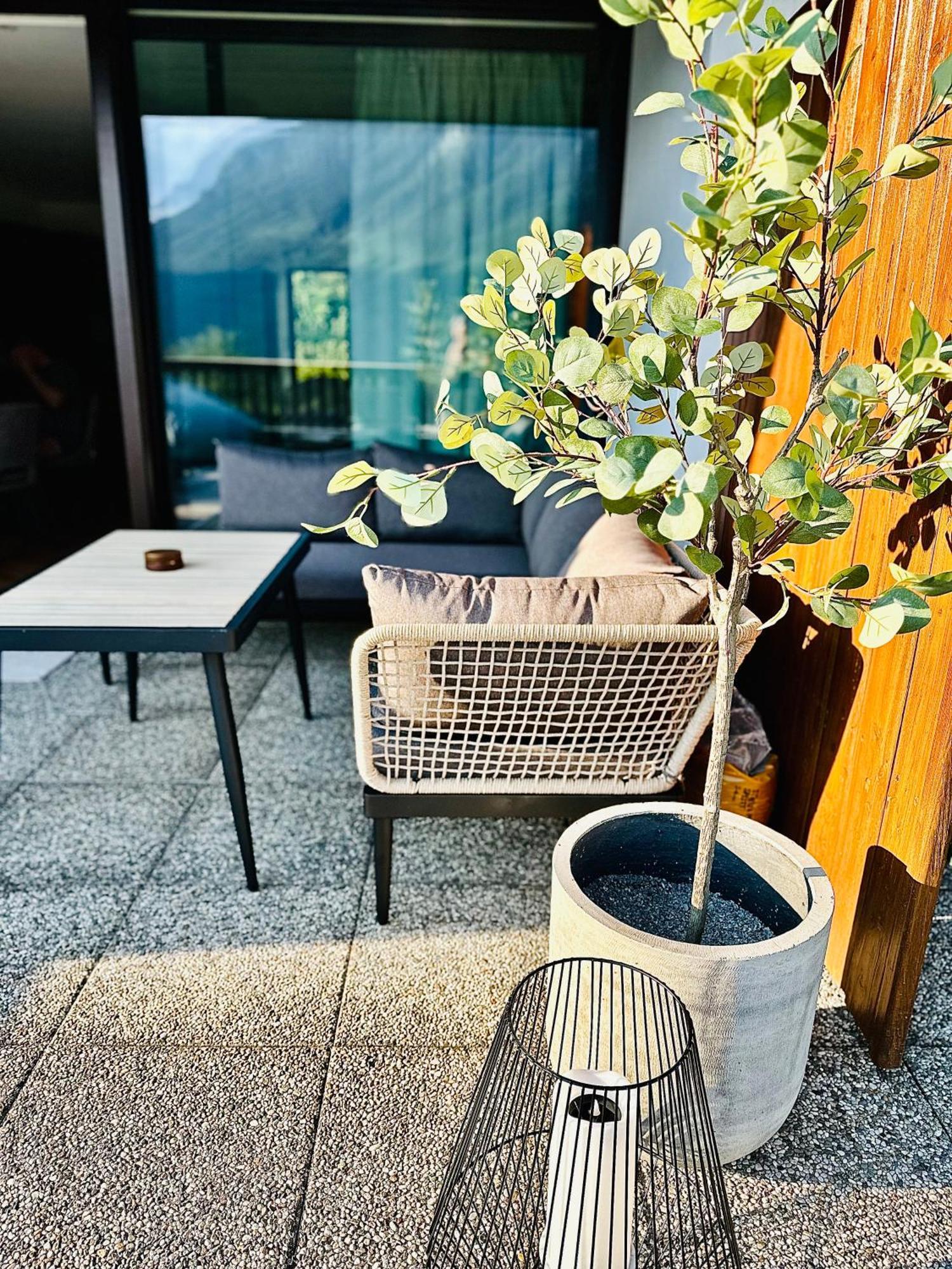 Das Alpenzeit Appartement Mit Just Private Terrasse (Adults Only) บาดเอาส์ซี ภายนอก รูปภาพ