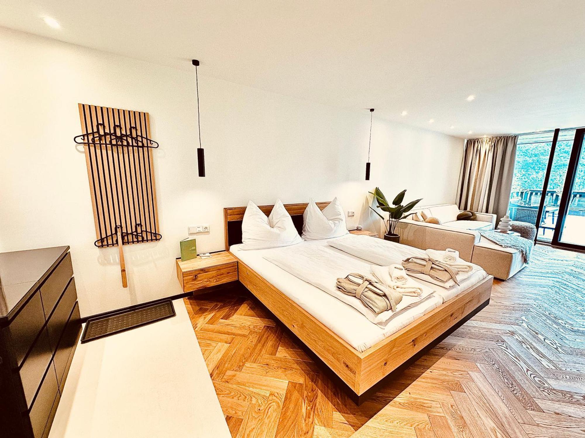 Das Alpenzeit Appartement Mit Just Private Terrasse (Adults Only) บาดเอาส์ซี ภายนอก รูปภาพ