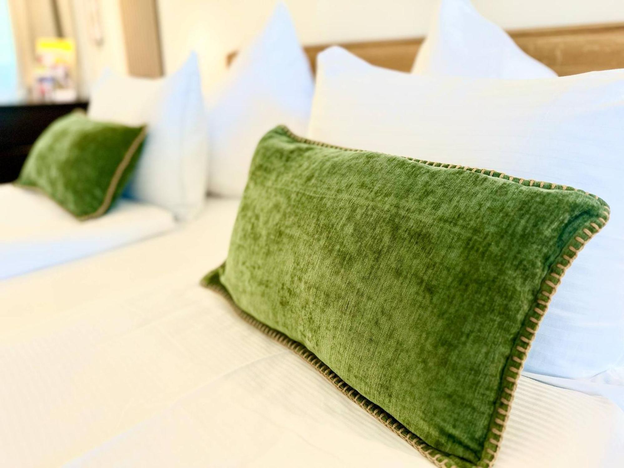 Das Alpenzeit Appartement Mit Just Private Terrasse (Adults Only) บาดเอาส์ซี ภายนอก รูปภาพ