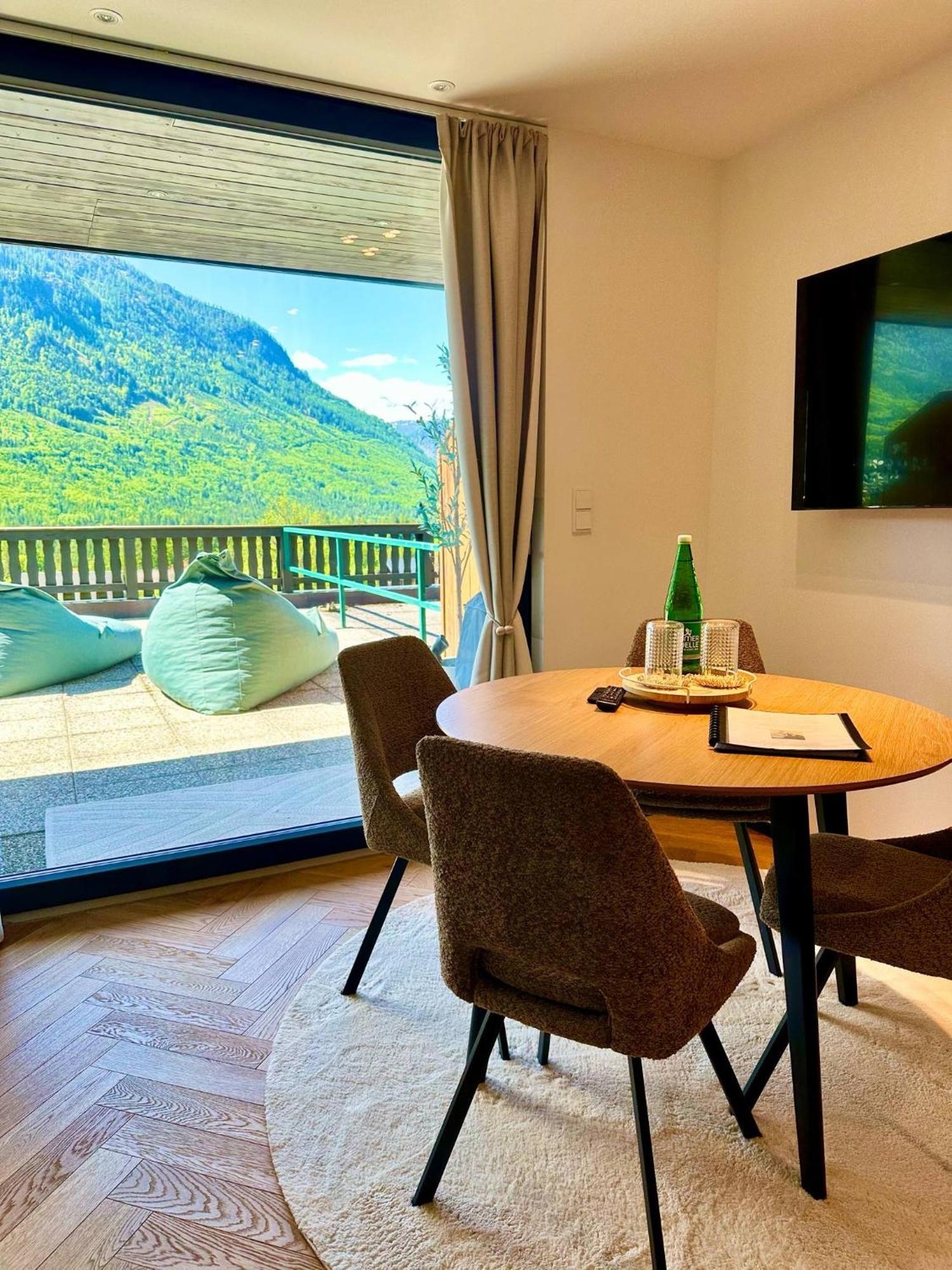 Das Alpenzeit Appartement Mit Just Private Terrasse (Adults Only) บาดเอาส์ซี ภายนอก รูปภาพ